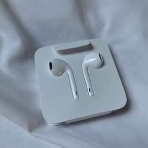 iPhone EarPods